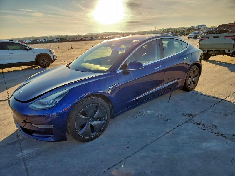 Фото 1 - TESLA MODEL 3