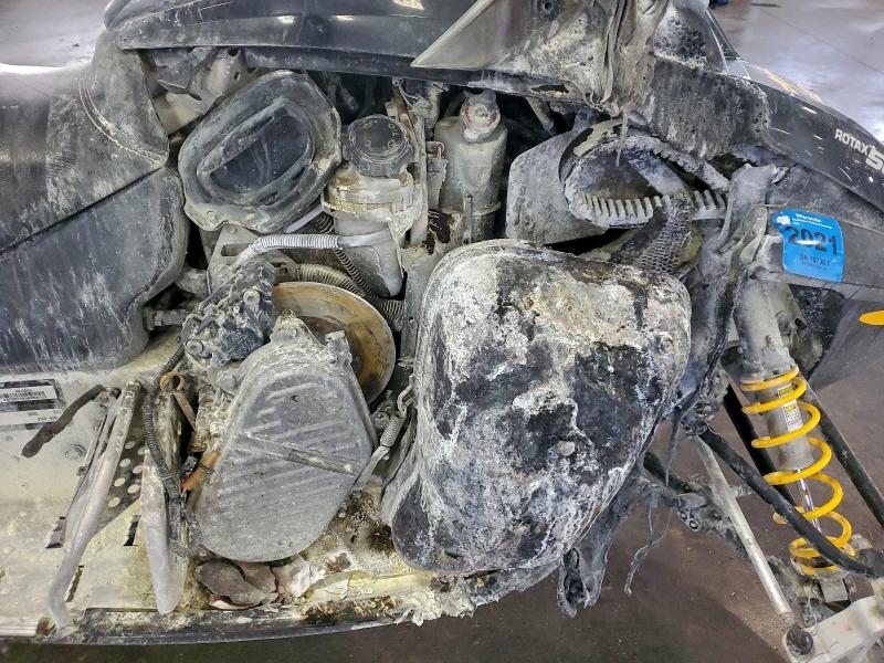 SKI-DOO SNOWMOBILE 2006