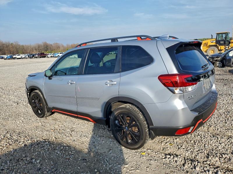 Фото 2 - SUBARU FORESTER