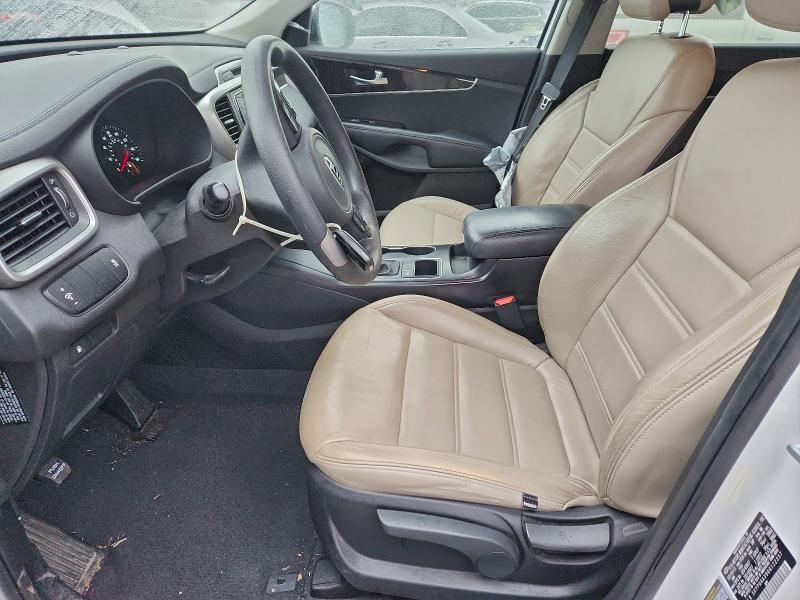 Фото 7 - KIA SORENTO