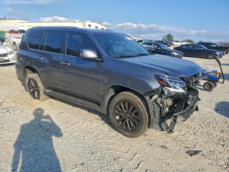 Фото 4 - LEXUS GX