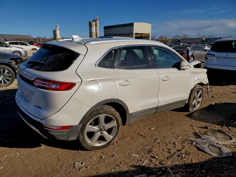 Фото 3 - LINCOLN MKZ