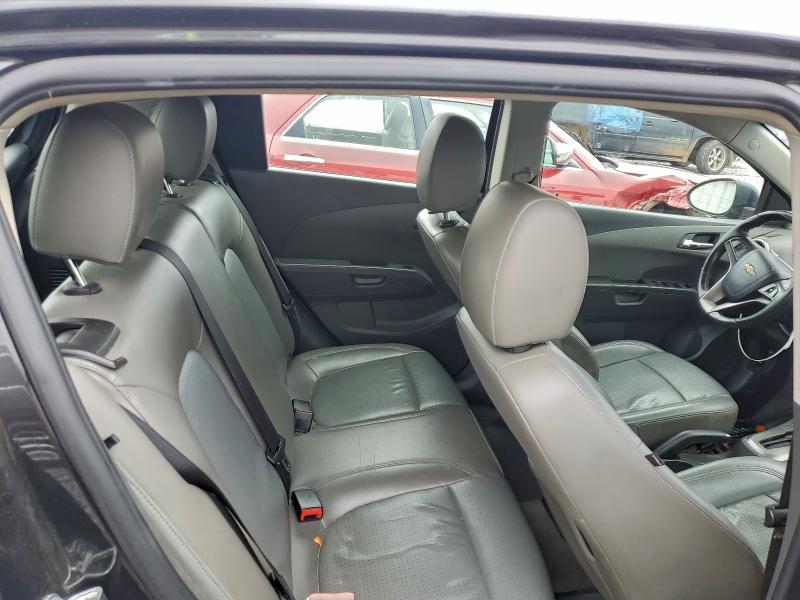 Фото 10 - CHEVROLET SONIC