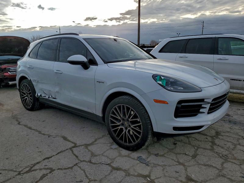 Фото 4 - PORSCHE CAYENNE