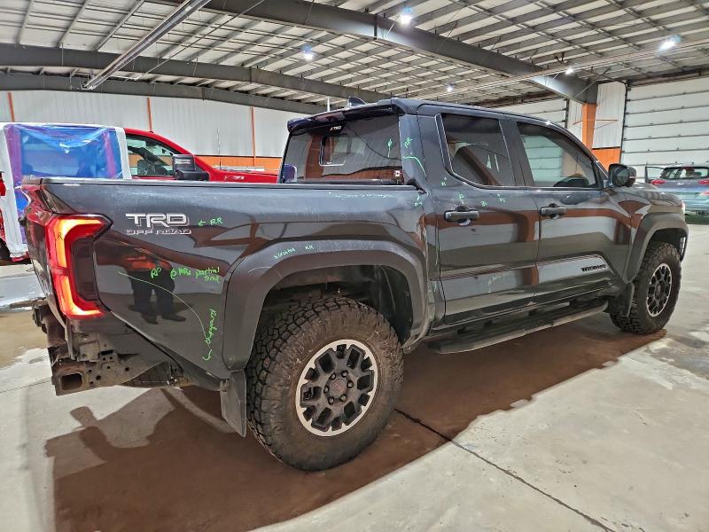 Фото 3 - TOYOTA TACOMA