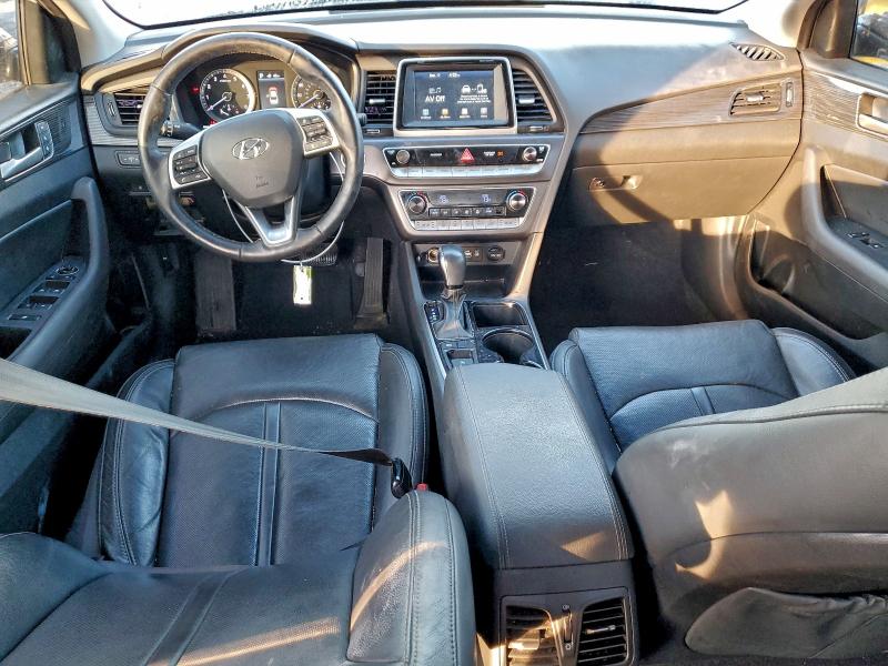 Фото 8 - HYUNDAI SONATA