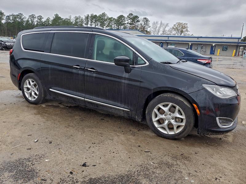 Фото 4 - CHRYSLER PACIFICA