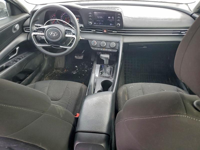 Фото 8 - HYUNDAI ELANTRA