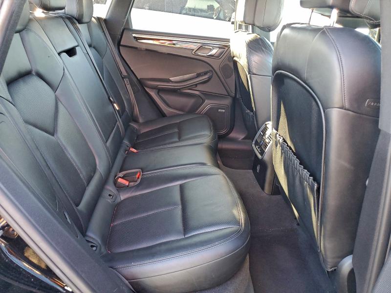 Фото 10 - PORSCHE MACAN