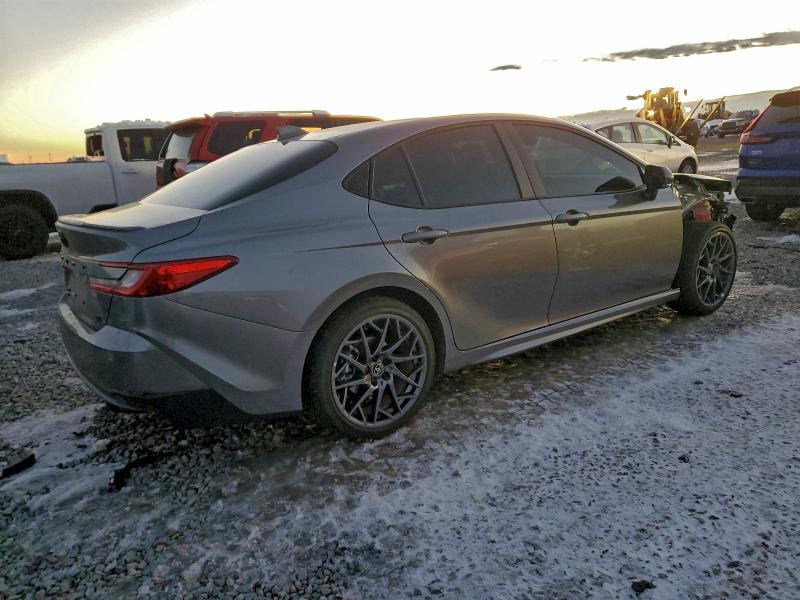 Фото 3 - TOYOTA CAMRY