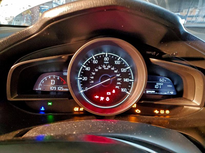 Фото 9 - MAZDA 3