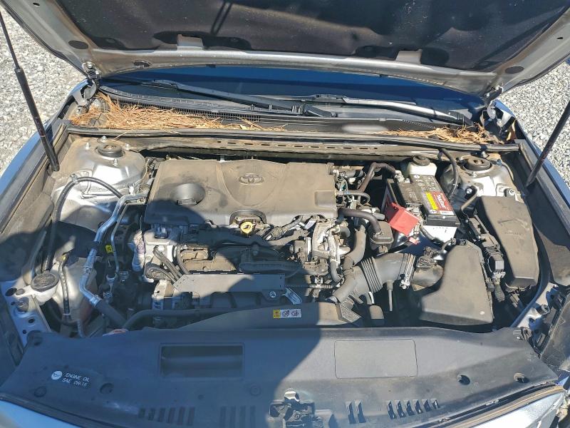 Фото 11 - TOYOTA CAMRY