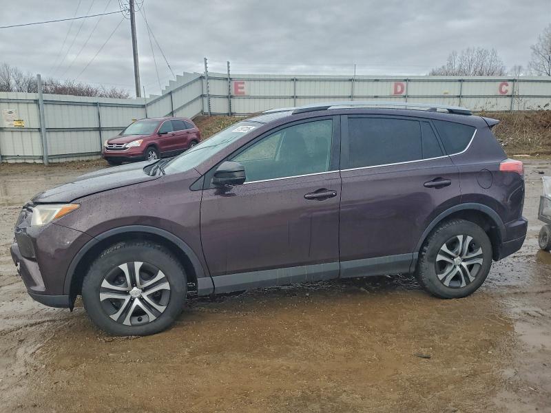 Фото 1 - TOYOTA RAV4