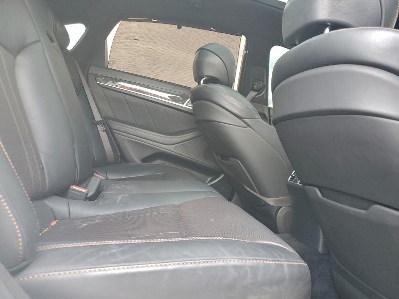 Фото 10 - GENESIS G80