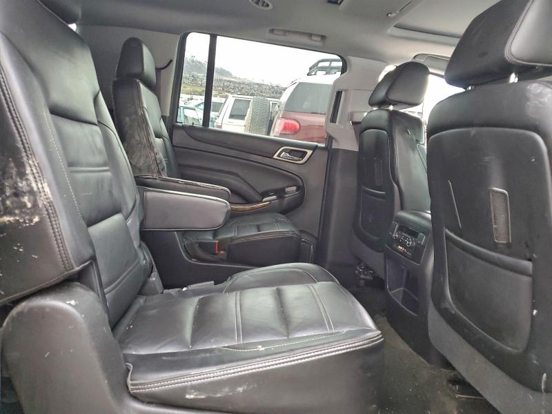 Фото 10 - GMC YUKON