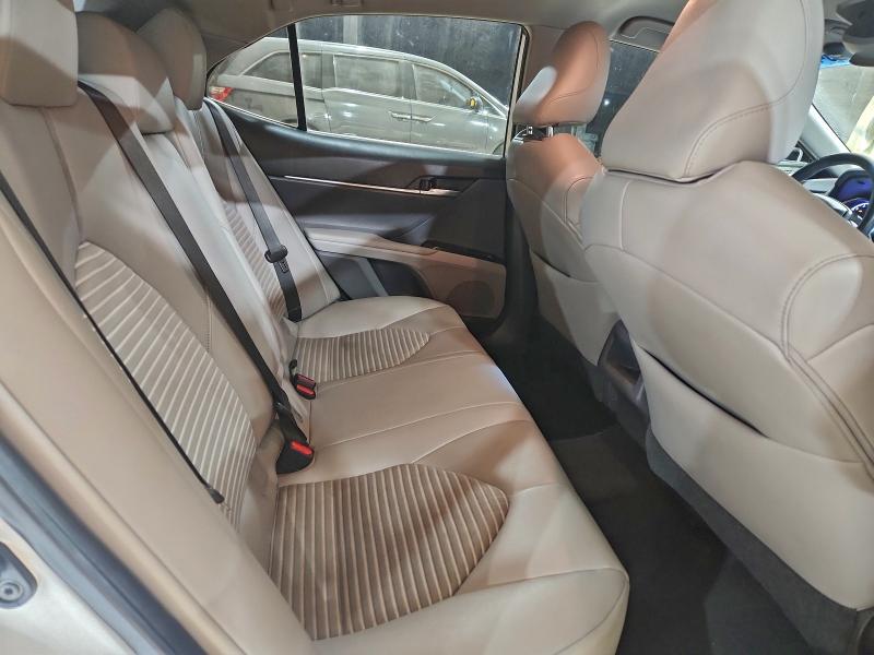 Фото 10 - TOYOTA CAMRY