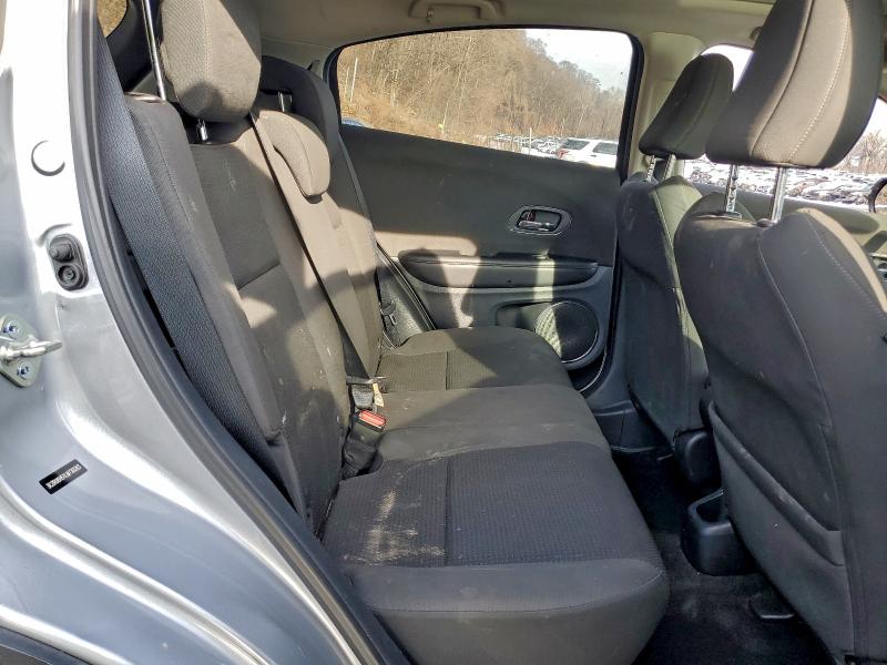 Фото 10 - HONDA HR-V