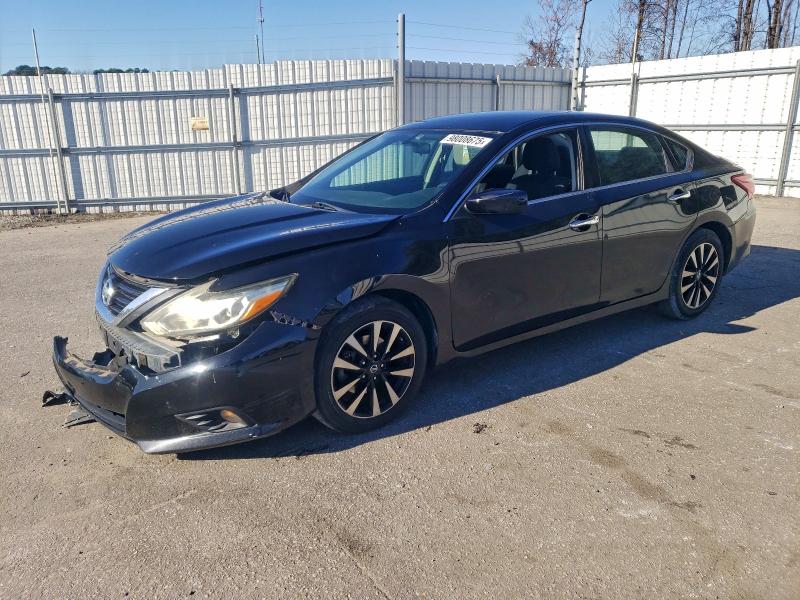 Фото 1 - NISSAN ALTIMA