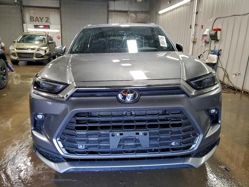 TOYOTA GRAND HIGH 2025 VIN 5TDADAB59SS019198