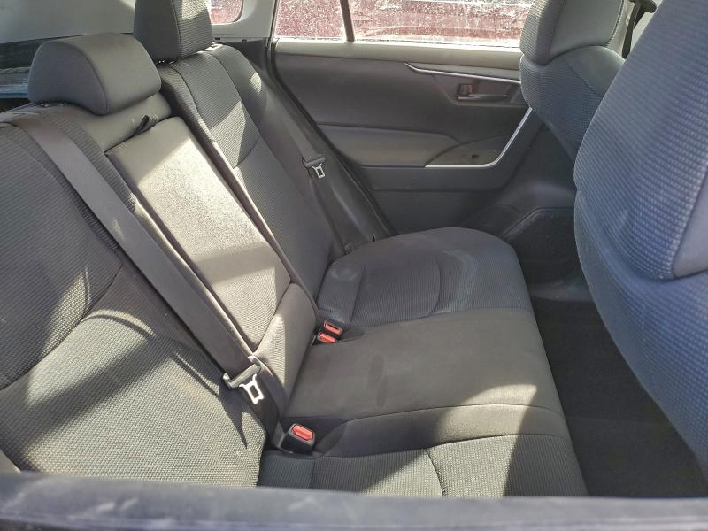 Фото 11 - TOYOTA RAV4