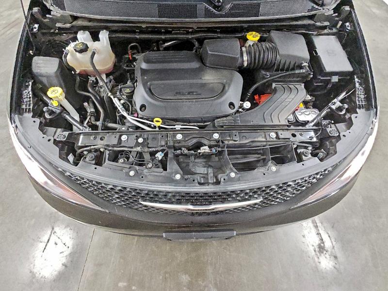 Фото 12 - CHRYSLER MINIVAN