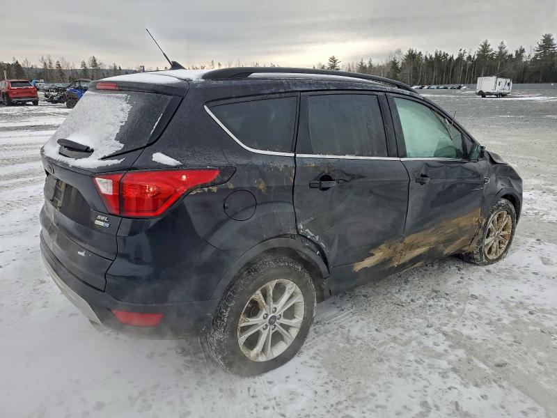 Фото 3 - FORD ESCAPE