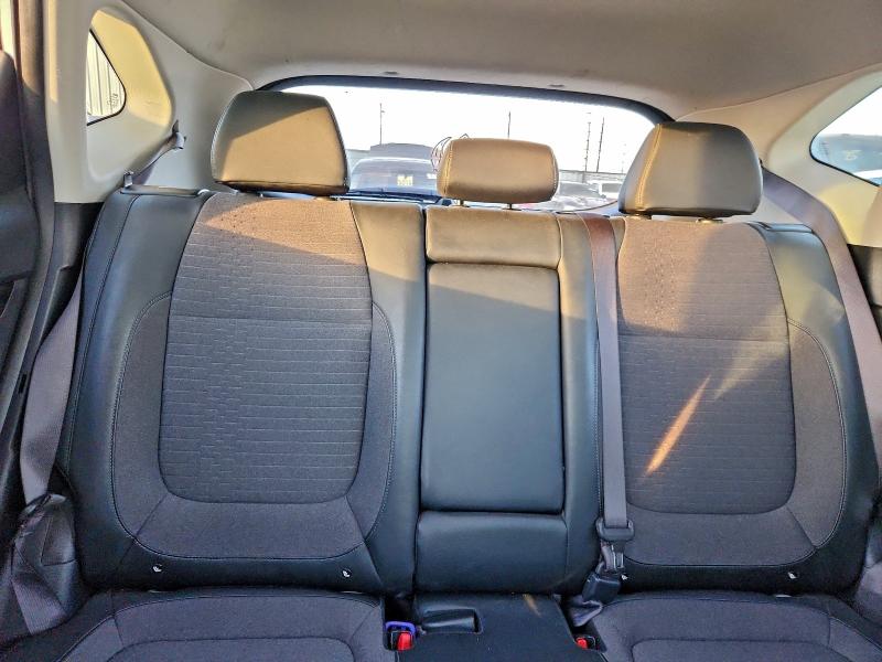 Фото 10 - KIA SELTOS