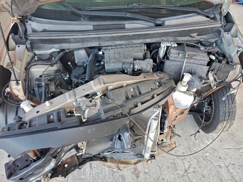 Фото 11 - MITSUBISHI MIRAGE