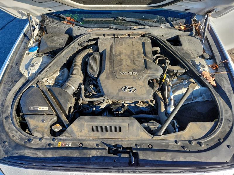 HYUNDAI GENESIS 2016 VIN KMHGN4JE7GU141535