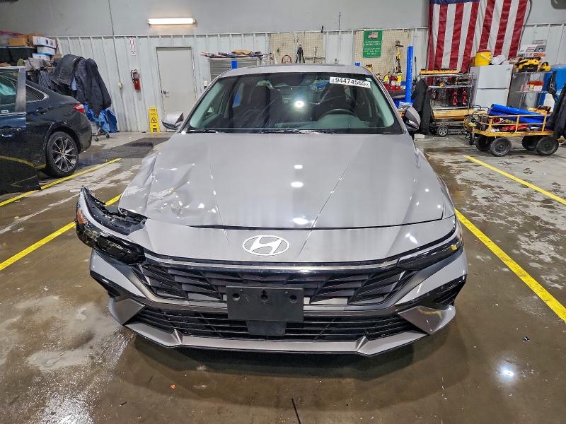 Фото 5 - HYUNDAI ELANTRA