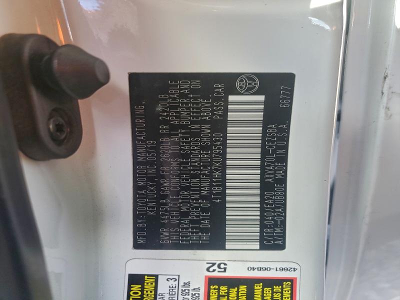 Фото 12 - TOYOTA CAMRY