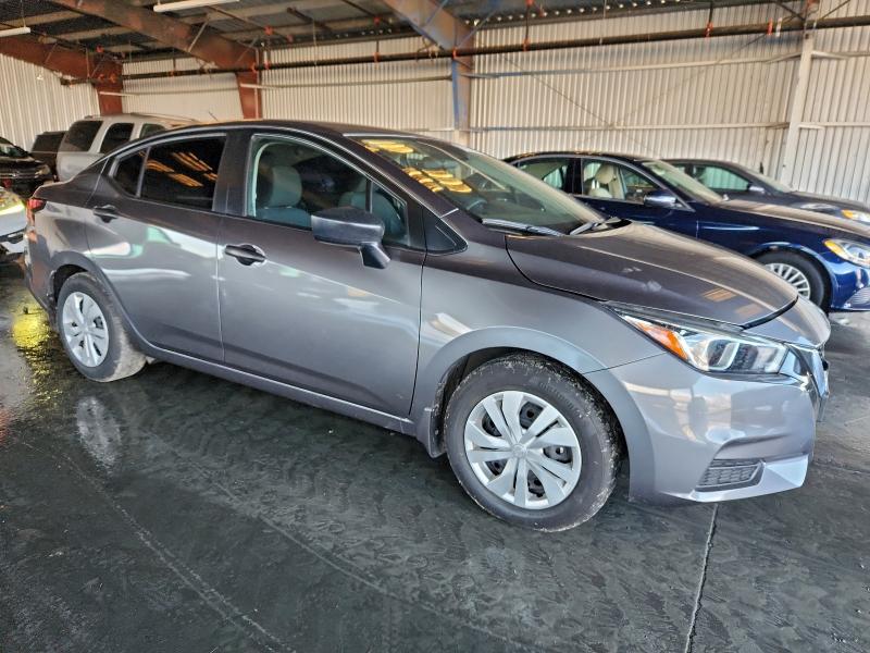 Фото 4 - NISSAN VERSA