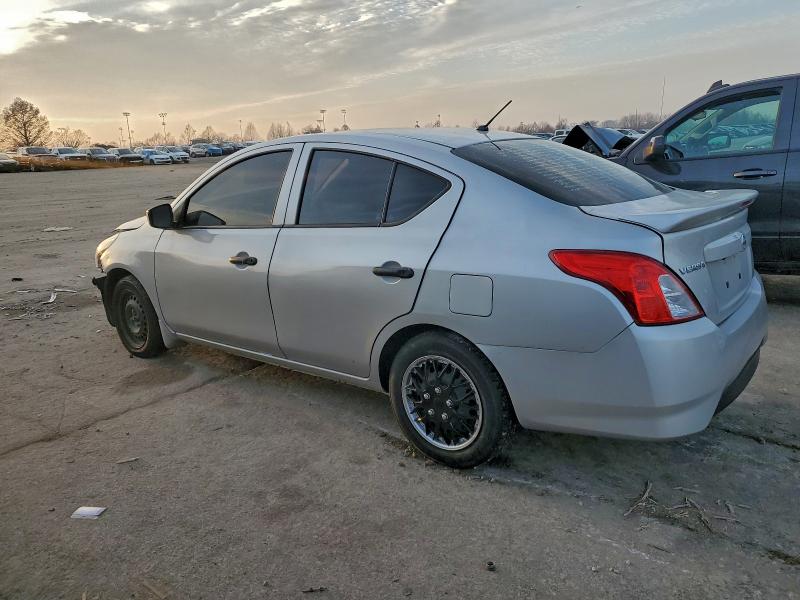 Фото 2 - NISSAN VERSA