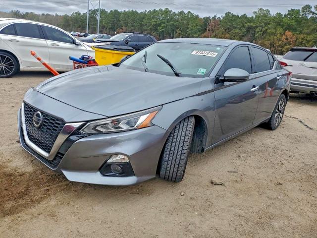 Фото 1 - NISSAN ALTIMA