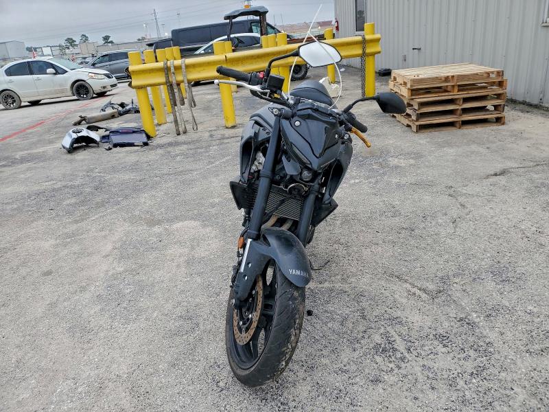 YAMAHA MT-03 2022