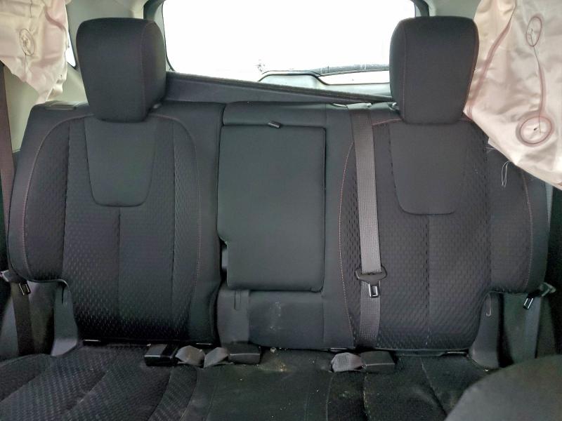 Фото 10 - CHEVROLET EQUINOX