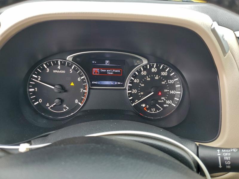 Фото 9 - NISSAN PATHFINDER