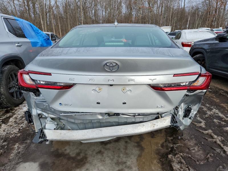 Фото 6 - TOYOTA CAMRY