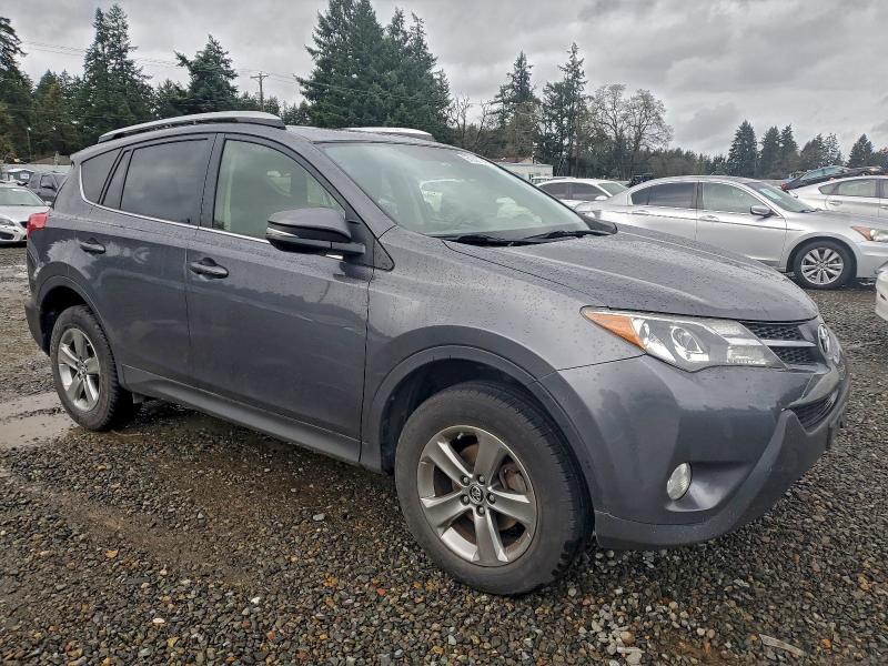 Фото 4 - TOYOTA RAV4