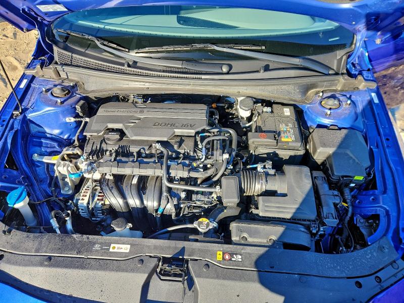 Фото 11 - HYUNDAI ELANTRA