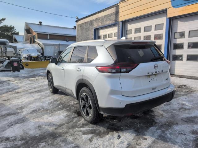 Фото 3 - NISSAN ROGUE