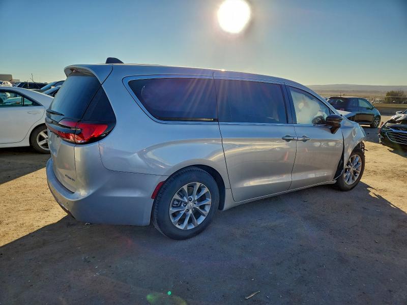 Фото 3 - CHRYSLER PACIFICA