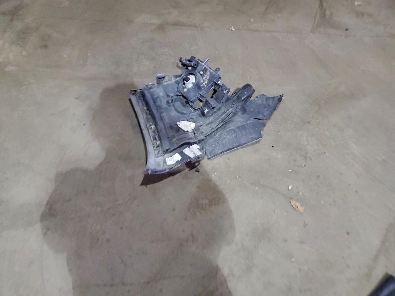 Фото 13 - GMC YUKON