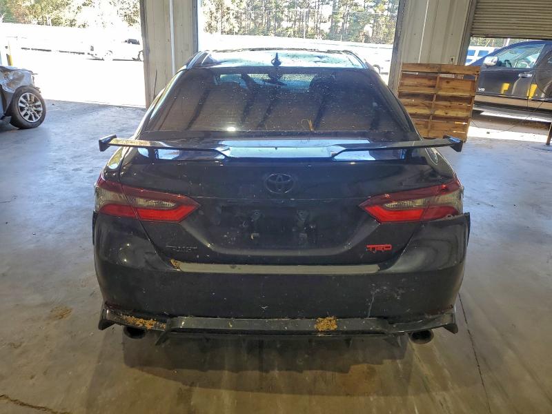 Фото 6 - TOYOTA CAMRY