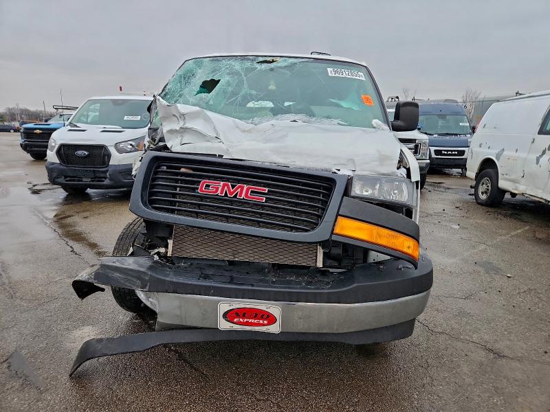 Фото 5 - GMC SAVANA