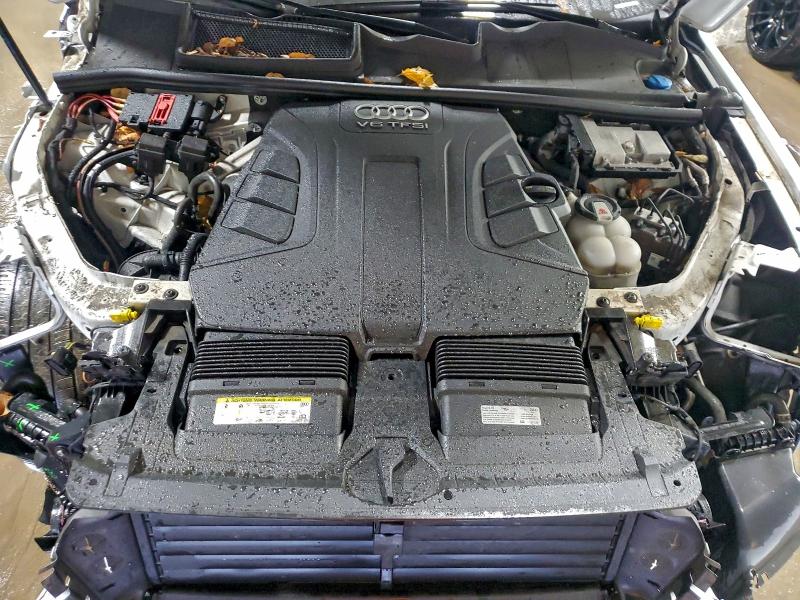 Фото 11 - AUDI Q7