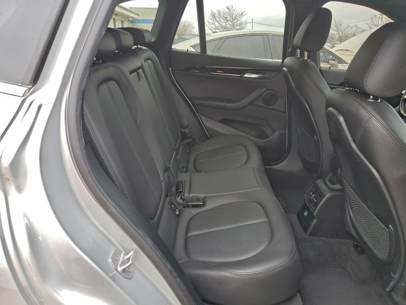 Фото 11 - BMW X1