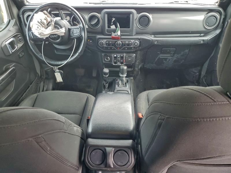 Фото 8 - JEEP GLADIATOR