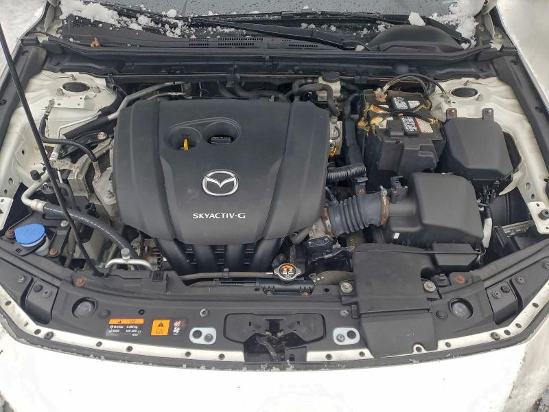 Фото 11 - MAZDA 3