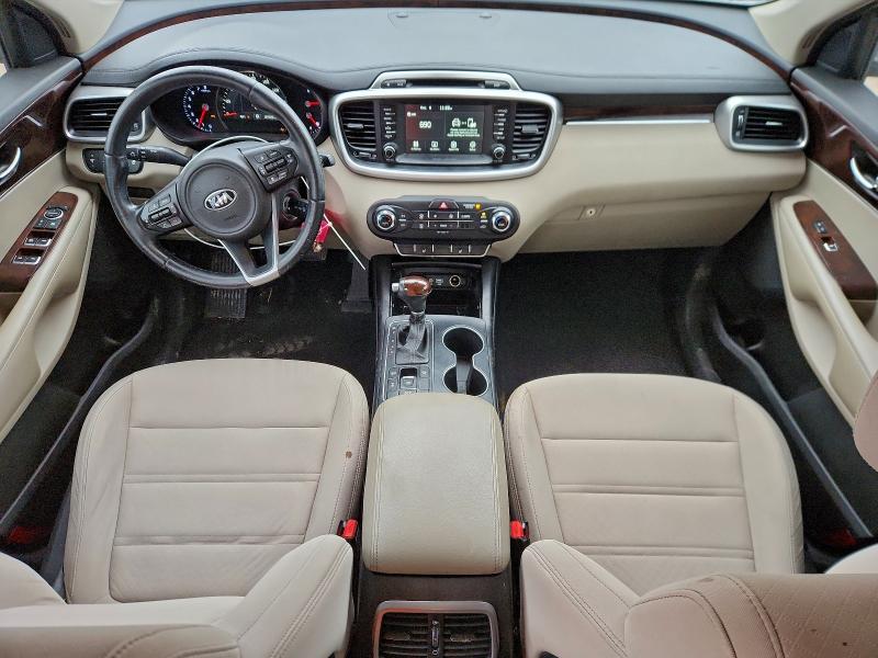 Фото 8 - KIA SORENTO